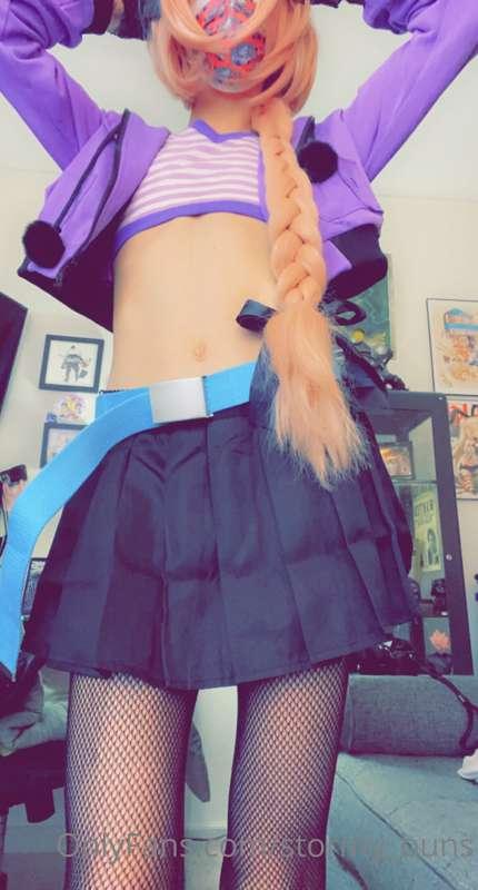 👽