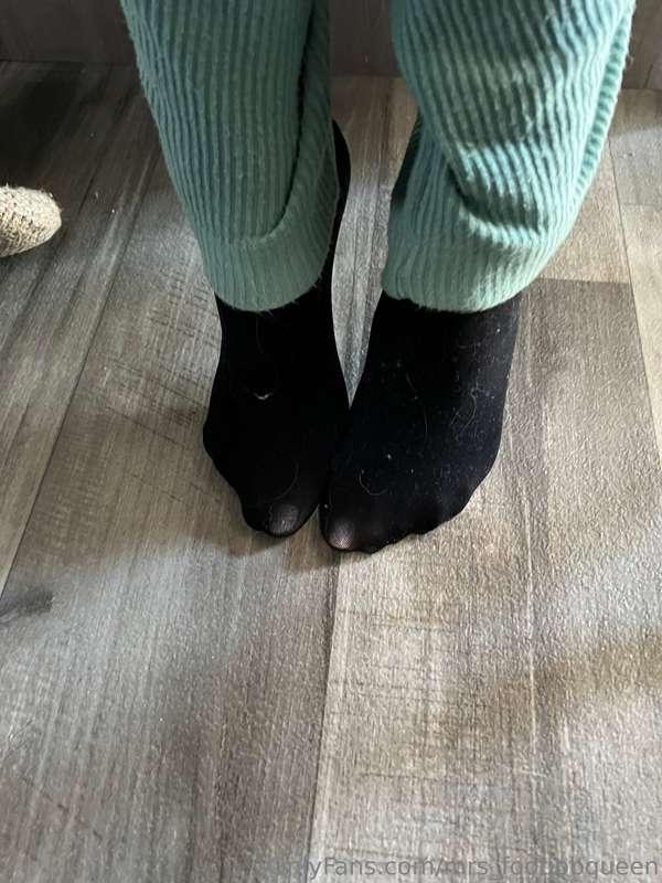 mrs_footjobqueen image #0