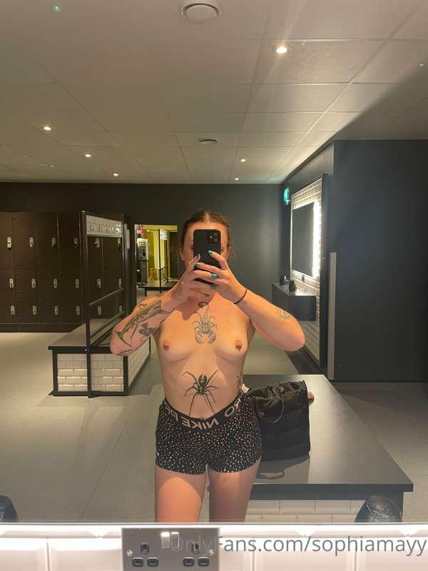 today was chest day, aka tryna grow my titties day