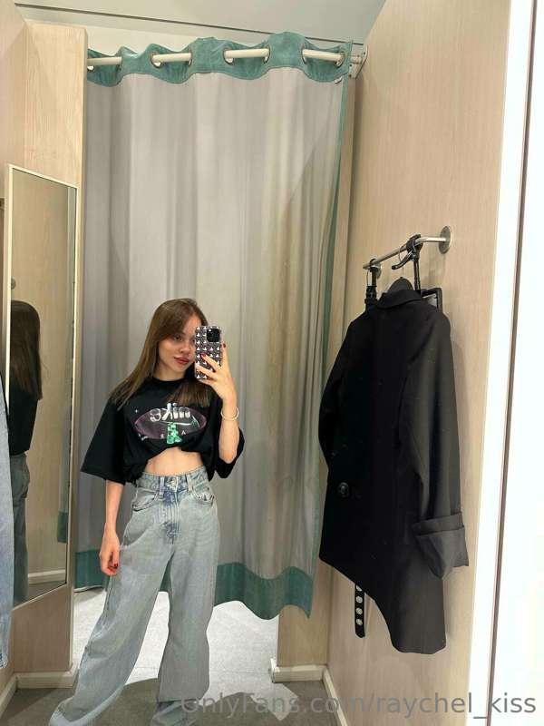 Bought huge money pants, waiting for your advice😂💵💵💵💵