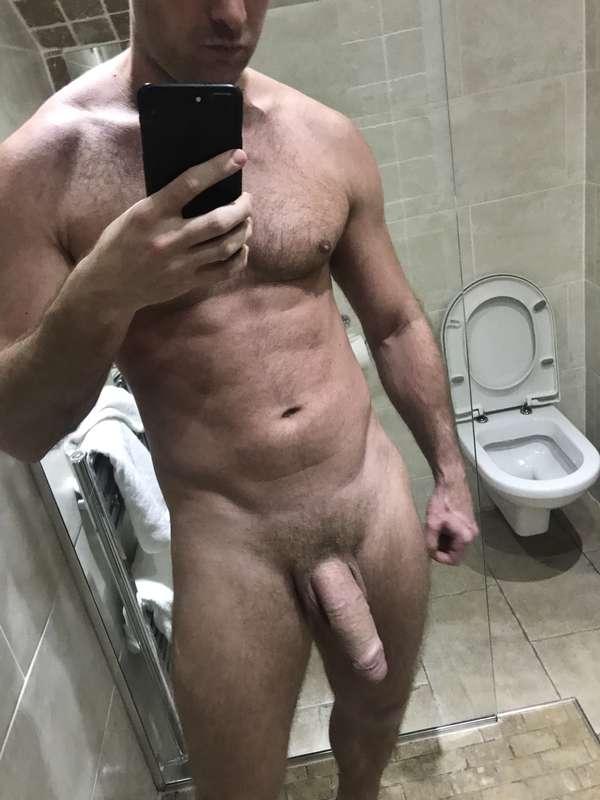 Shower selfie babie