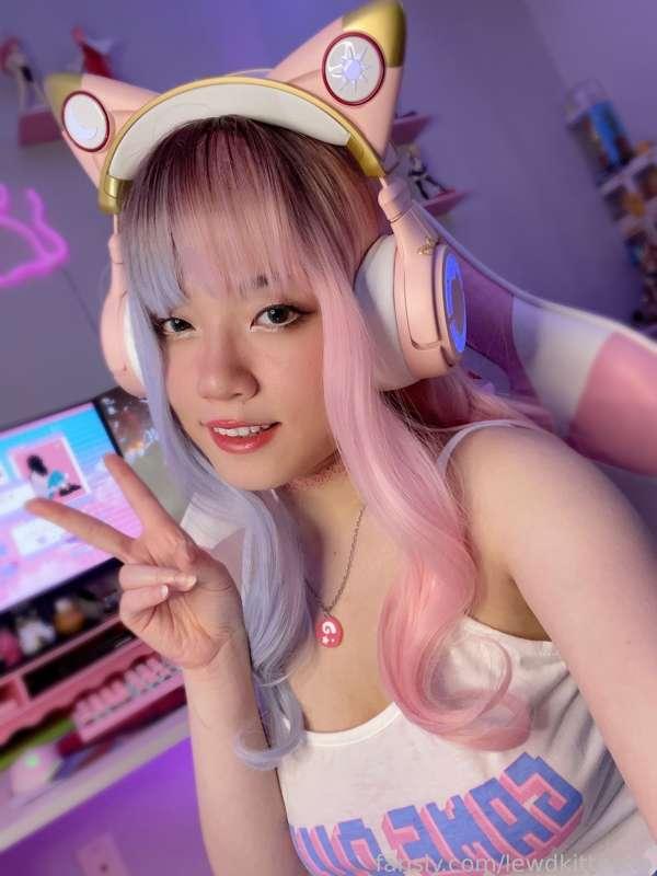 lewdkittenxo image #1