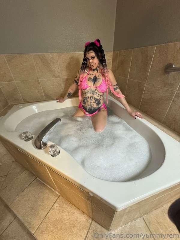 Here’s some pics from this past weekend:) I also have some n..