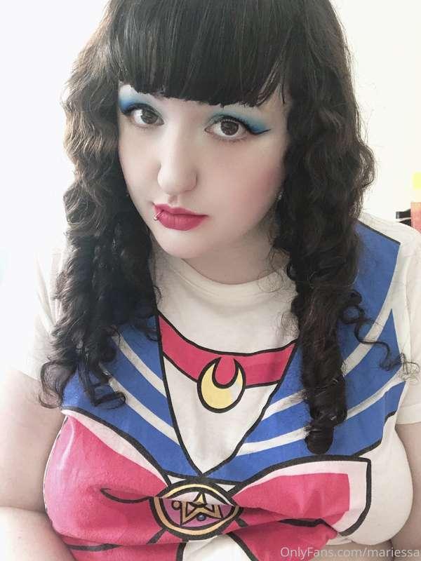 💫Fighting evil by moonlight 
Winning love by daylight 💫