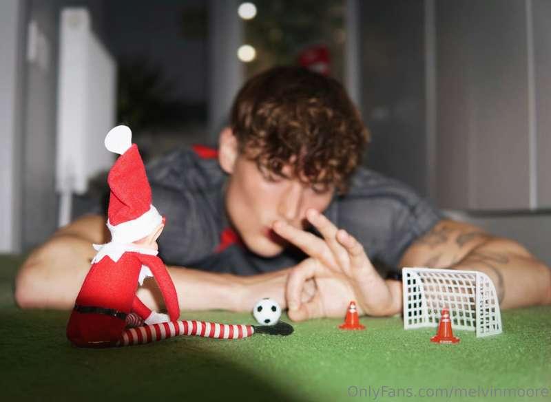 melvinmoore image #0