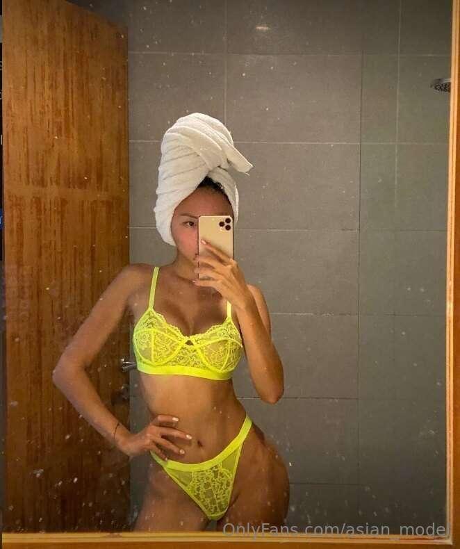 You want to see how I like to play with myself in the shower..
