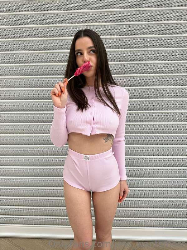 sweet like a candyyy 🍭🥰