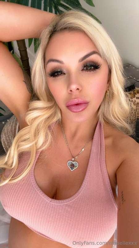 💦🚨OILED UP SHOWER LIVE WED MARCH 19 3:30PST 🚨💦Join Step Momm..