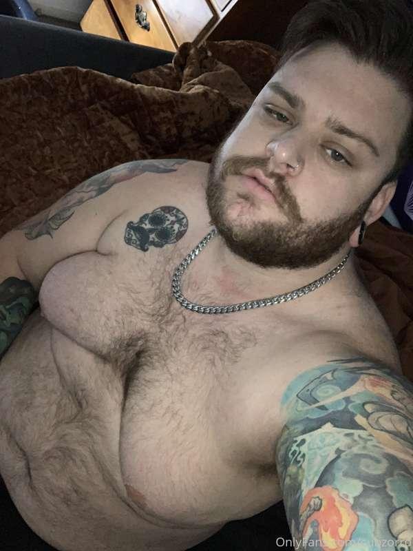 Who wants to worship my body ?