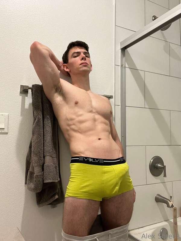 Rock HARD after the gym 🥵🍆