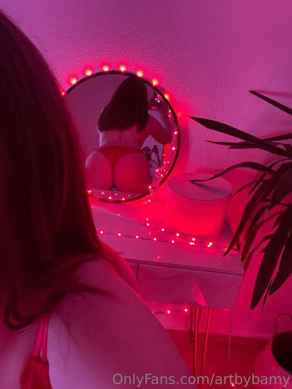 who needs roses when you can have me in red💋….. and my ass ;..