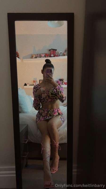 I'm online tonight. Do you want to have fun with me babies? ..