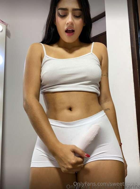 🔥FREE SUB🔥@official_karina IS WET RIGHT NOW💦👅 My girl @offic..