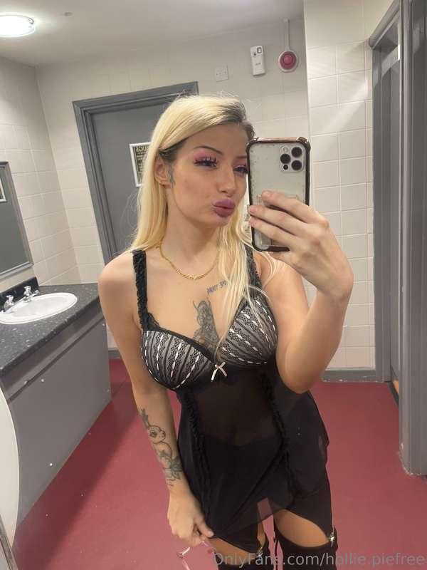 @hollie.pie 💋💕