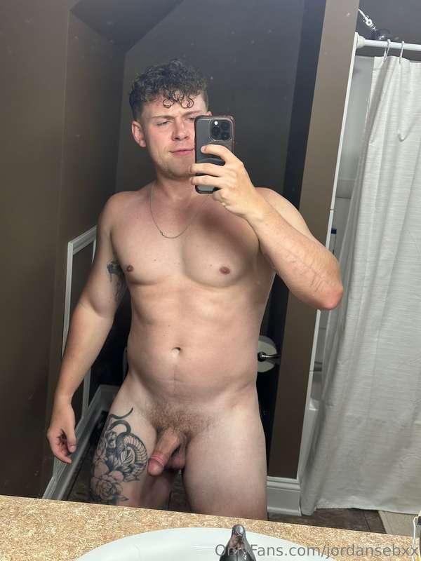 Some softie pics for ya. Bulking slowly but surely. Gonna tr..