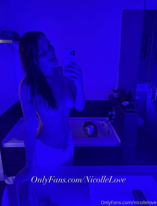 nicollelove image #4