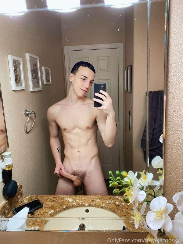 troyejacobsxxx image #1