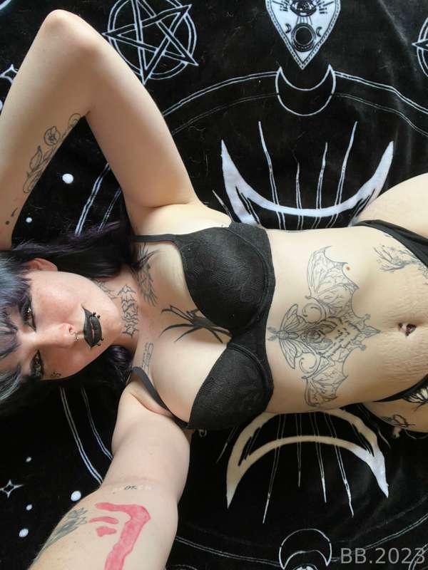 🖤