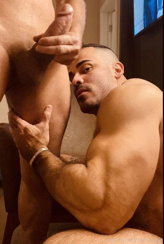 🍆👄😛