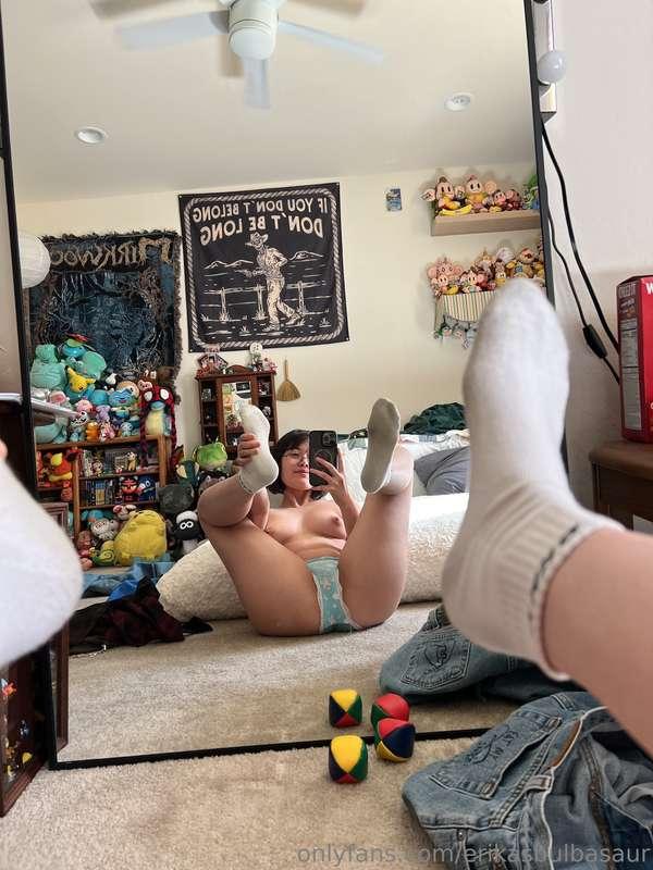 me ft. my dirty socks and juggling balls