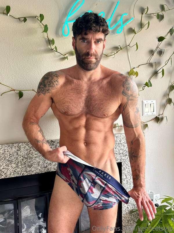 Still holding back… but barely 😈🥵