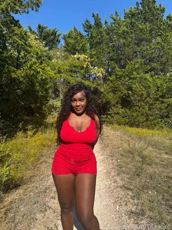 These pics make you want more, doesn’t it? 😏

#Flashing #boobsinpublic #tits #nature #titsinnature #outdoors #outside