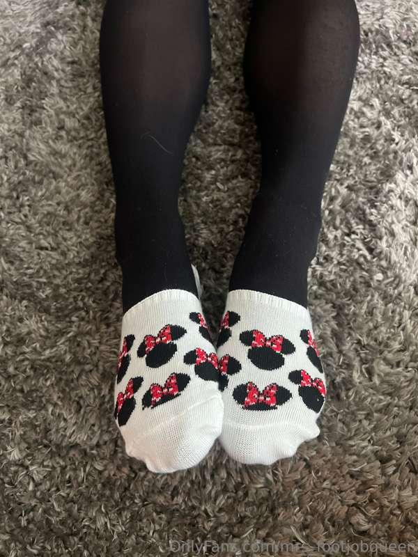 mrs_footjobqueen image #11