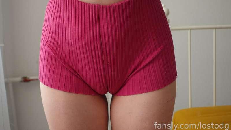 Cute toe 🥺👉👈

♡ #fyp #pussy #hairy #bush #hairypussy #cameltoe #panties #naughty ♡