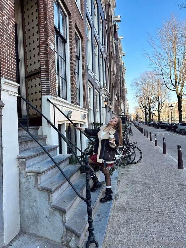 hello in Amsterdam 🇳🇱 😁