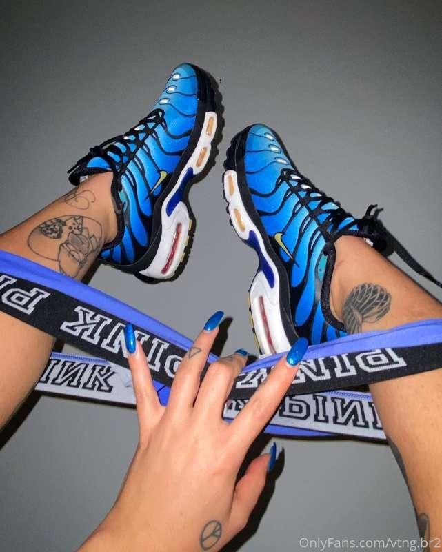 💙🧿💎🦋 tuned pussy