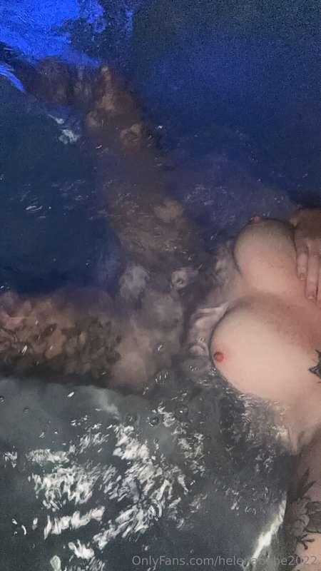 Everything is better wet 💦