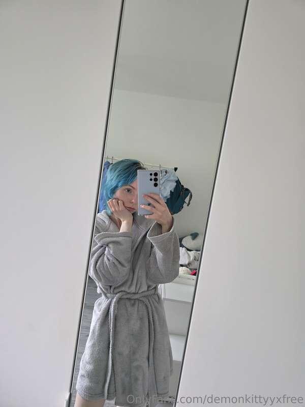 Sleepy Set :3Topless, cozy, natural