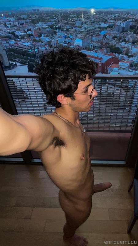 Do you think the neighbors saw me? 🙊