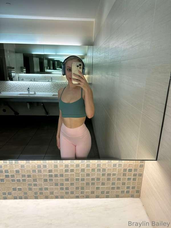 Can I squat on your face? 🤭🥵