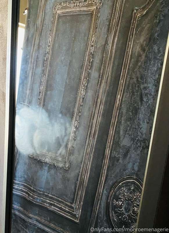 When you walk past the hall mirror used in the OF photos and..