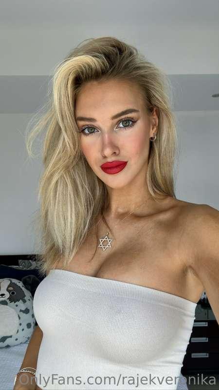 💋💋💋