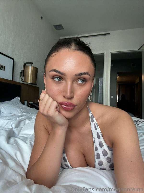 Tip 100$ for 1,000$ bundle first daddy only💗😋and added to el..