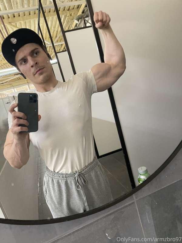 What day is it? Monday? Naaaah, ARMDAY