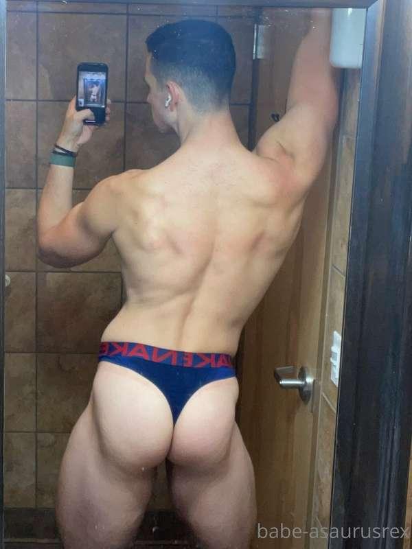 babe_asaurusrex image #3