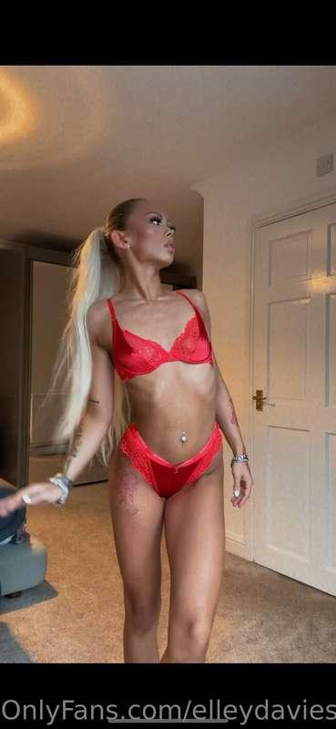 I'm waiting for you daddy 🙈