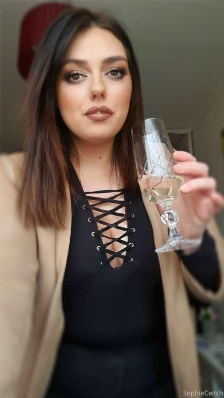 Mistress is going to my FIRST Wine evening of 2021! Are you ..