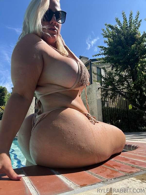 Where do you want me to back it up 🍑