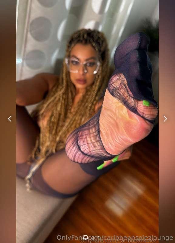 If you’re looking for a 🔥 custom experience, slide into my D..
