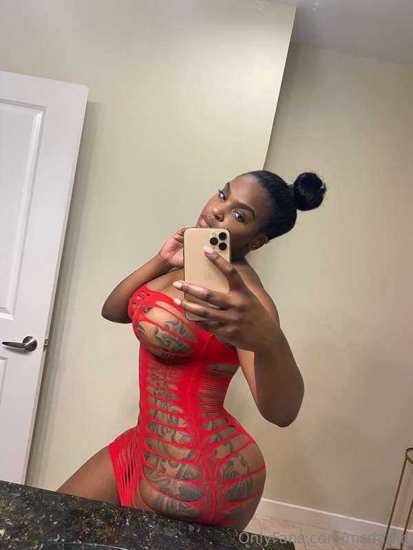 Chillin’ in my favorite color❤️