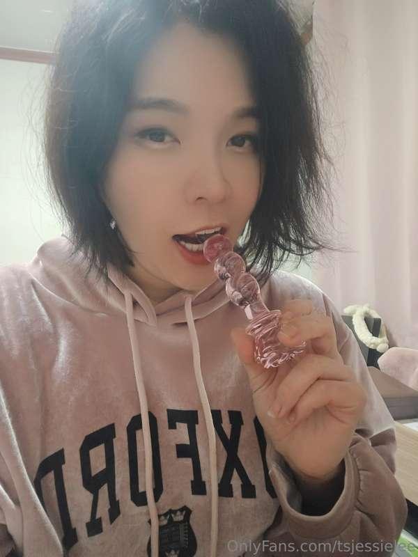 외로워서 집에서 이걸로 3번 갔습니당 ㅋㅎㅋ..요즘 뒤에 자극 없으면 못 가겠넹...Was lonely so..