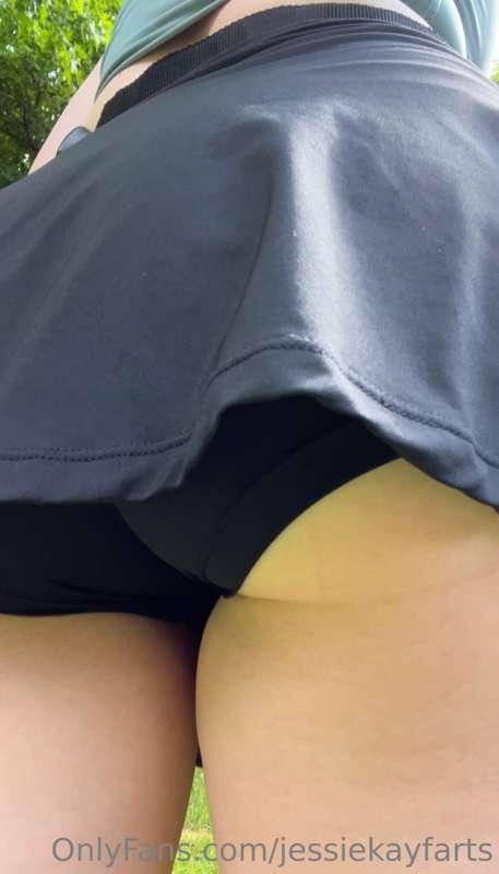Enjoy this bundle of fart clips from my walk outside today i..