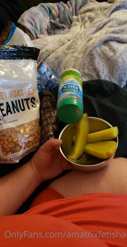 Bad migraine, need to just rest so I am having a snack and r..
