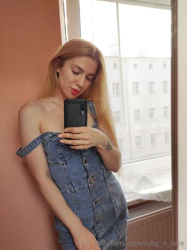 Do you like jeans or are you more into natural material?😏