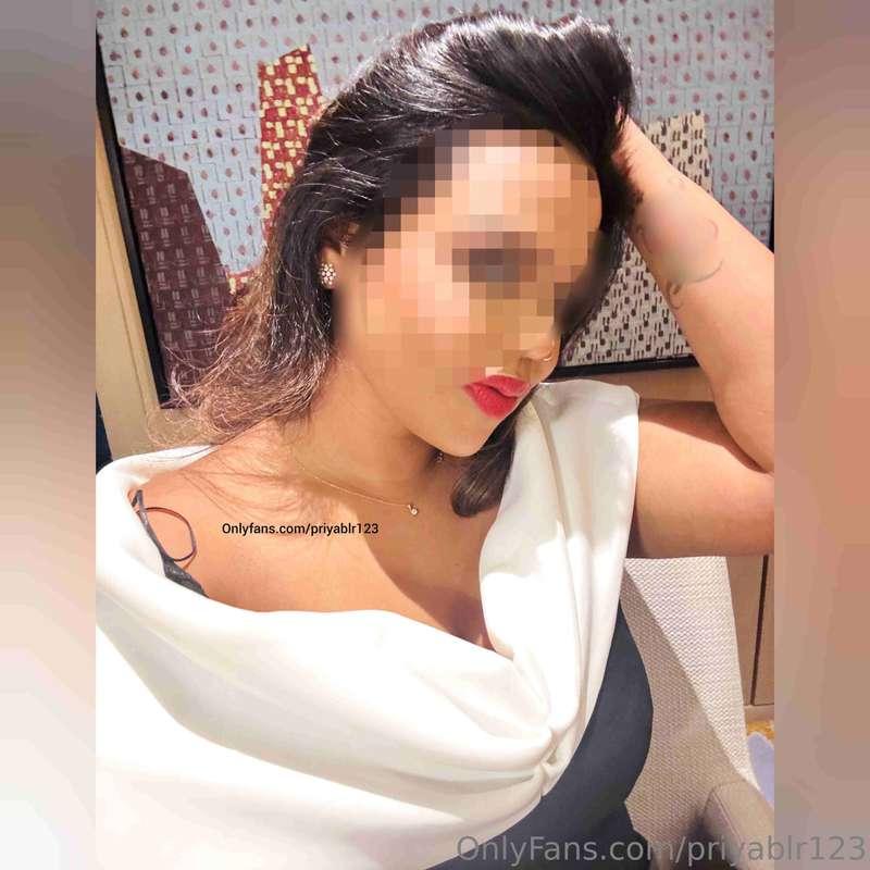 All ready for my date night| Have to look extra beautiful be..