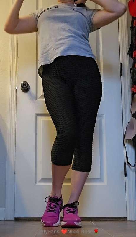Sometimes I get carried away while taking pics lol. Walk at ..